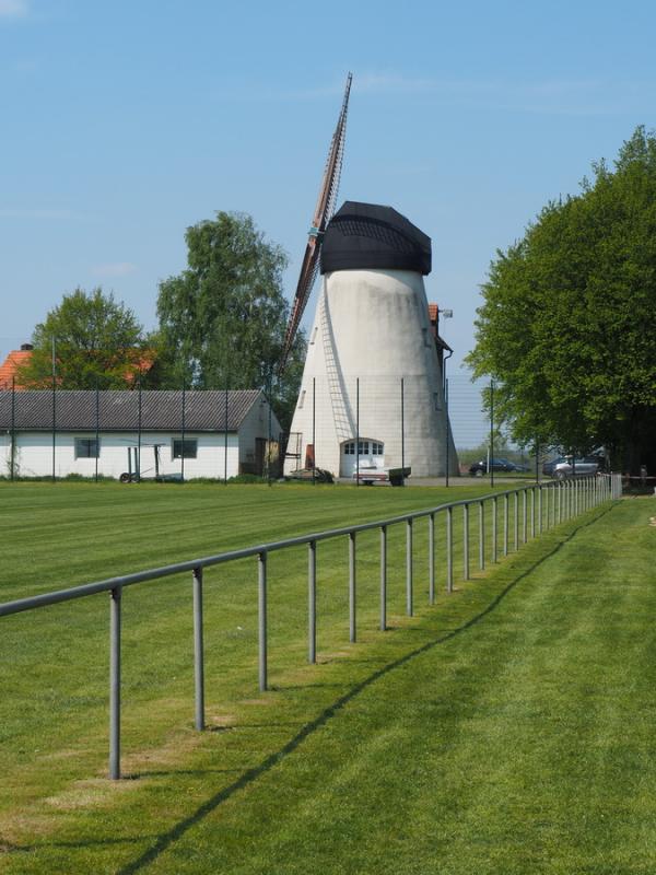 Sportplatz an der Windmühle - Lippetal-Hultrop