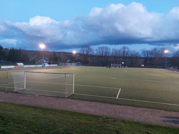 Sportanlage Am Roten Berg Platz 2 - Mühltal-Traisa