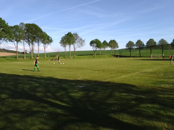 Sportplatz Ahlshäuser Burg - Einbeck-Ahlshausen