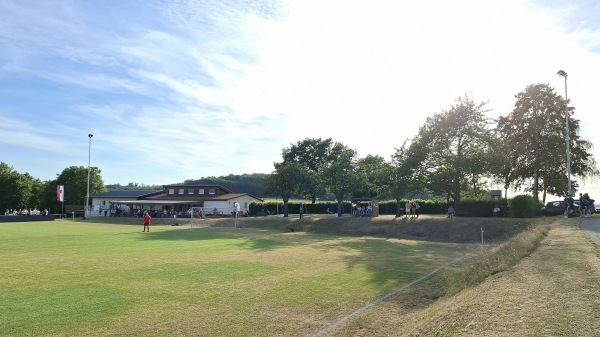 Eddi-Bommersheim-Sportfeld - Hungen-Obbornhofen