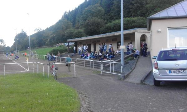 Sportplatz Hauptstraße - Niederstadtfeld