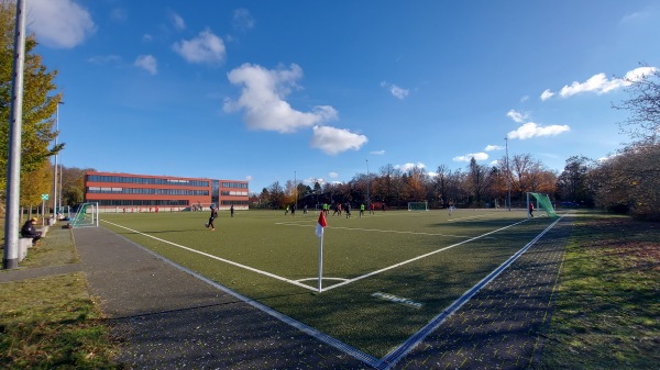 Sportplatz Oberstufenzentrum Max-Bill-Schule - Berlin-Weißensee