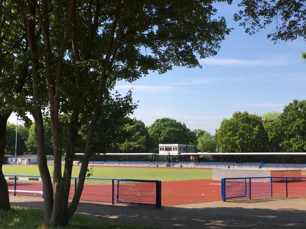 Erika-Fisch-Stadion im Sportpark Hannover - Hannover-Calenberger Neustadt