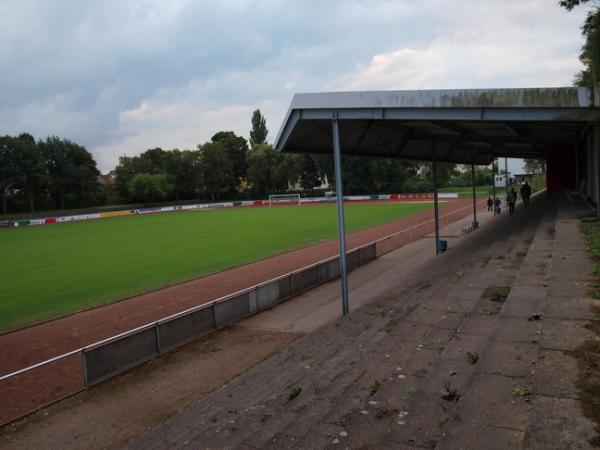 Bezirkssportanlage Stadion Am Hessenteich - Bochum-Langendreer