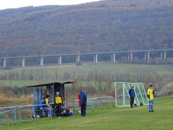 Fotbalové hřiště Velké Chvojno - Velké Chvojno