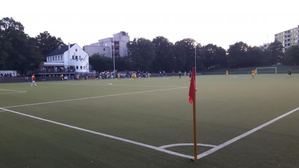 Sportanlage Apenrader Straße - Köln-Neuehrenfeld
