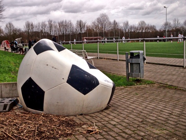 Sportplatz Deusener Straße - Dortmund-Deusen