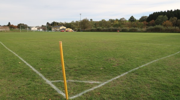 Sportplatz Hochwolkersdorf/Bromberg Nebenplatz - Hochwolkersdorf