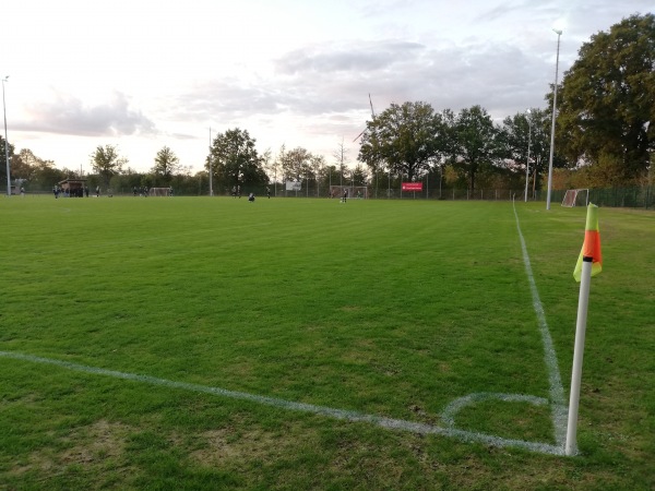 Stadion in der Höfe Nebenplatz - Bocholt-Hemden