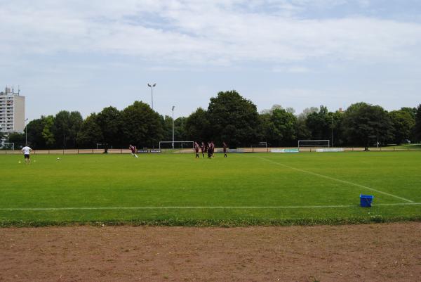 Bezirkssportanlage Görzer Straße Platz 6 - München-Ramersdorf-Perlach