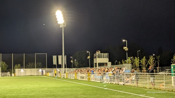 Stadion piłkarski Jadwisin - Jadwisin