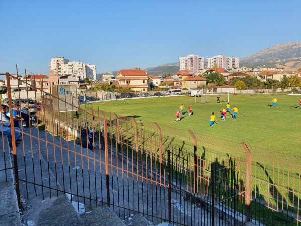 Stadiumi Redi Maloku - Fushë-Krujë