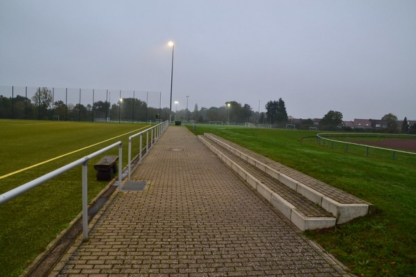 Stadion West B-Platz - Wolfsburg-Laagberg