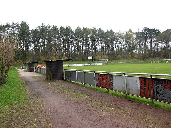 Waldstadion an der Schule - Klein Nordende