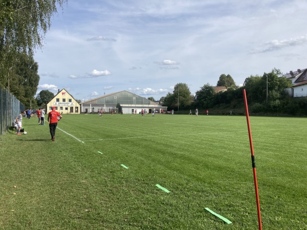 Sportgelände Volkachstraße Platz 3 - Schwabach-Unterreichenbach