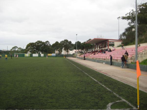 Estádio Fernando Magalhães - Linda-a-Velha