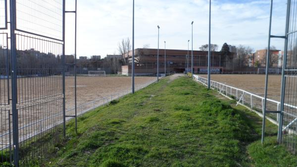 Instalación Deportiva Los Cármenes Campo 1 - Madrid, MD