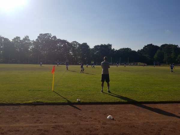 Lufthansa-Sportplatz - Hamburg-Groß Borstel