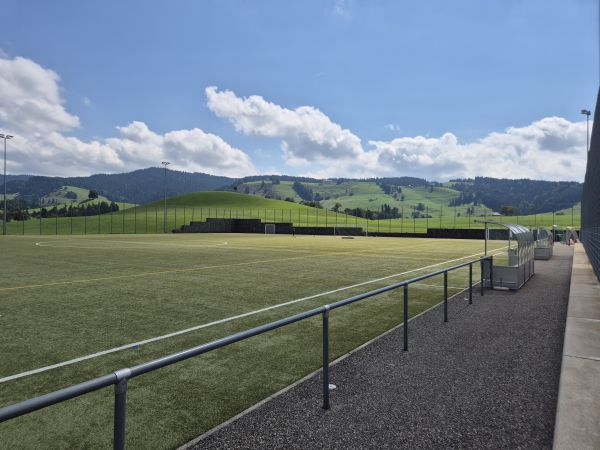 Sportplatz Chrüzegg Platz 2 - Menzingen