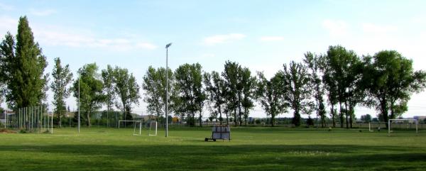 Kampfbahn Glück Auf Nebenplatz - Merseburg/Saale-Beuna