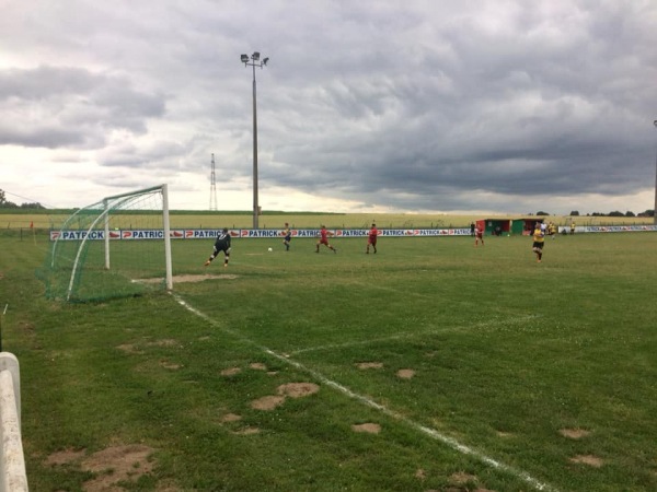 Stade Hector Rombaux - Les Bons Villers-Mellet