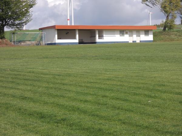 Sportplatz Hochborner Straße - Hangen-Weisheim