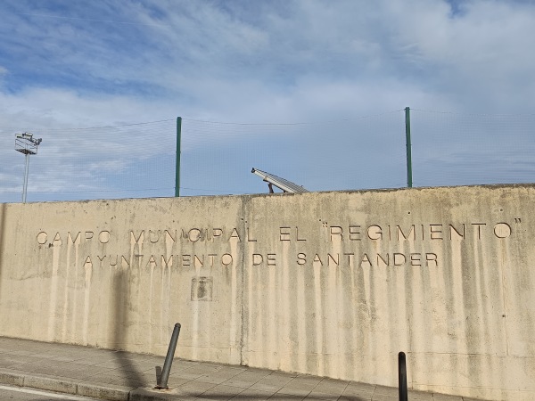 Campo de Fútbol El Regimiento - Santander, CB