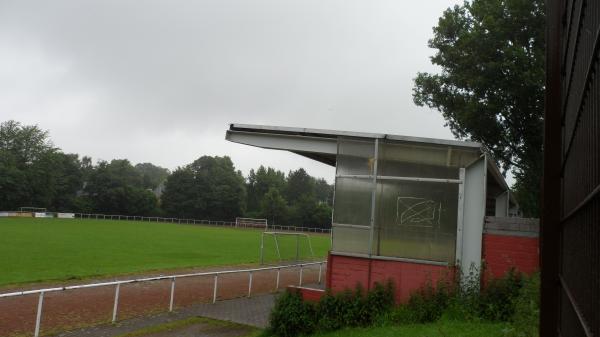 Karl-Hirsch-Stadion der Bezirkssportanlage Zur Burkuhle - Bochum-Kornharpen