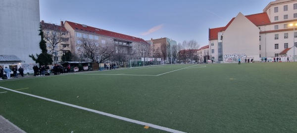 Tesch-Sportplatz - Berlin-Prenzlauer Berg