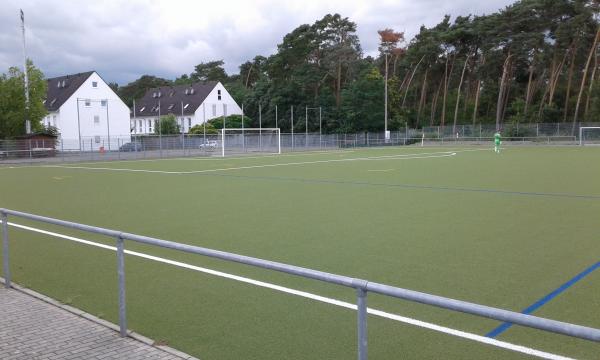 Sportpark Königstädter Straße Platz 2 - Nauheim