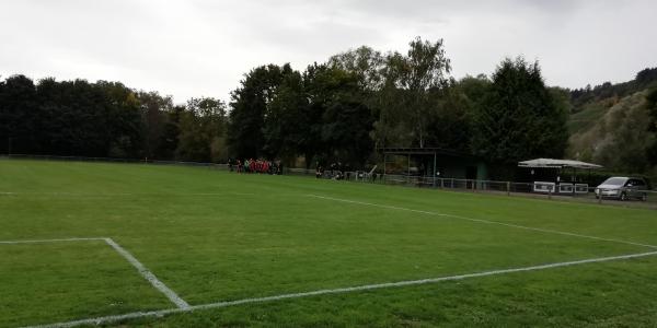 Sportplatz auf der Insel - Detzem