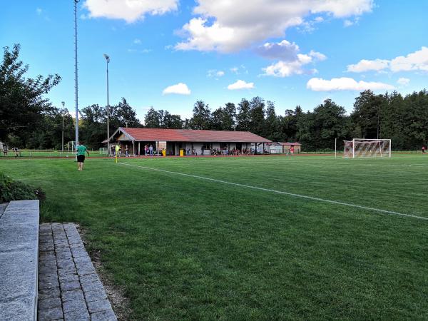 Schulsportanlage Platz 2 - Seeon-Seebruck
