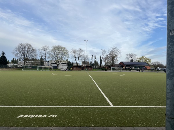 Sportplatz Am Kutzpfädchen - Köln-Fühlingen
