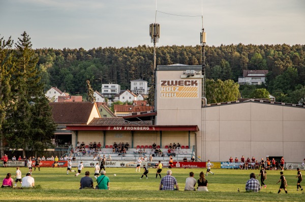 Sportgelände Olympiastraße - Schwandorf-Fronberg