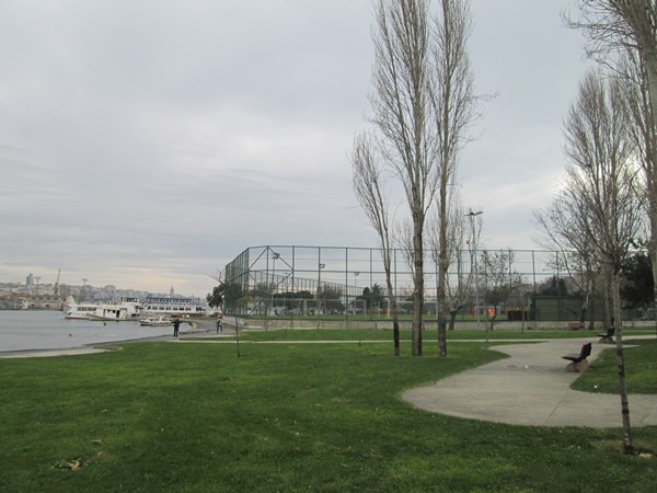 Balat Futbol Sahası - İstanbul