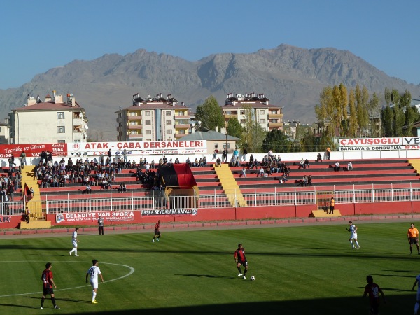 Van Atatürk Stadyumu - Van