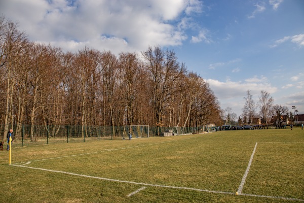 Parkstadion - Hirschstein-Neuhirschstein