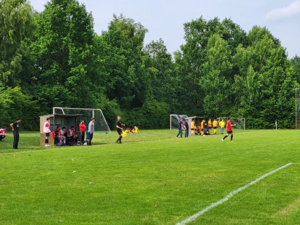 Sportanlage Ostenländer Straße - Paderborn-Sande