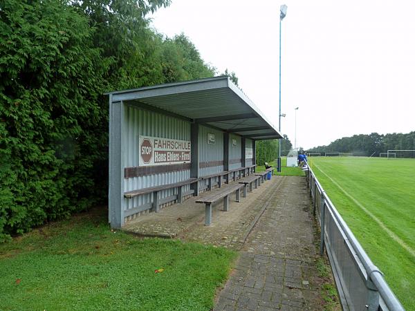 Sportanlage Neufirrel - Uplengen-Neufirrel