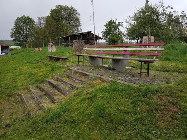 Grasburg-Kampfbahn - Hohenroda/Hessen-Mansbach