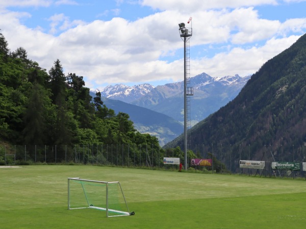 Sportplatz Taufers im Münstertal - Taufers im Münstertal (Tubre)