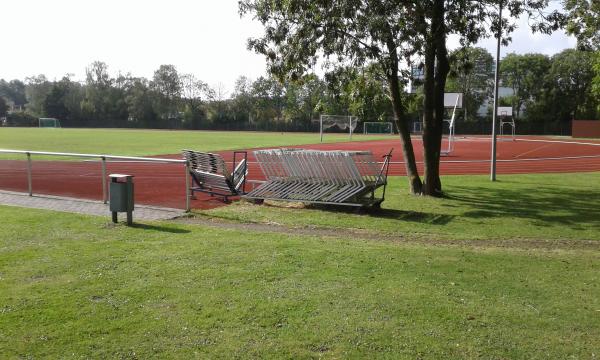 Sportplatz Max-Windmüller-Gymnasium - Emden-Früchteburg