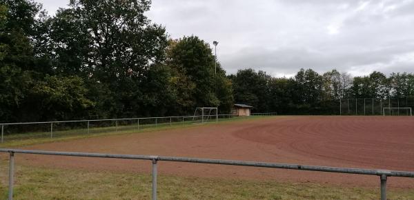 Sportanlage am Bahnhof - Hetzerath