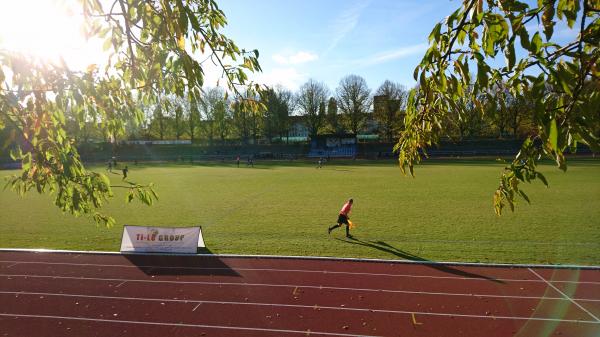 Friedrich-Ebert-Stadion - Berlin-Tempelhof