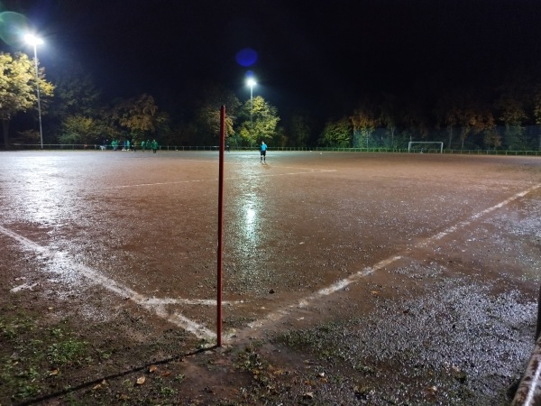 Sportanlage Am Woom Platz 2 - Heinsberg-Karken