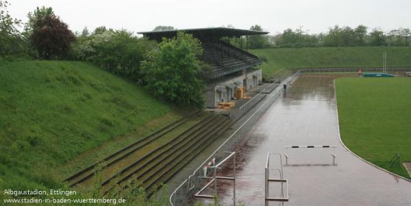 Hans-Bretz-Stadion im Sportpark Ettlingen - Ettlingen