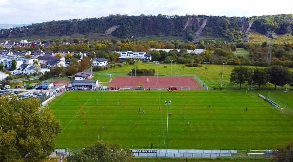 Sportplatz am Winninger Weg - Koblenz-Güls