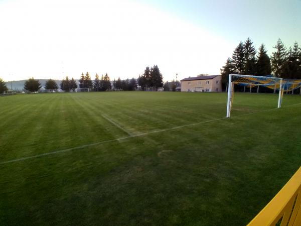 Stadion TJ Slovan Hradištko - Hradištko