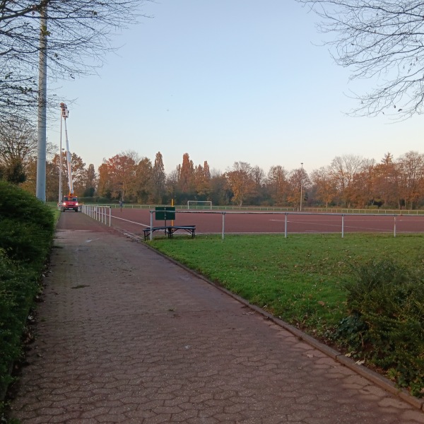 Bezirkssportanlage Krähenacker Platz 3 - Meerbusch-Osterath