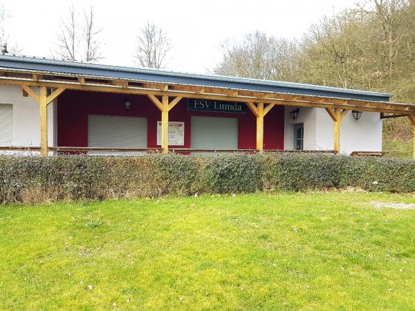 Sportplatz an der Autobahn - Grünberg/Hessen-Lumda
